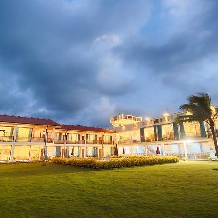 Hotel Calypso Sunset Iranawila Esterno foto