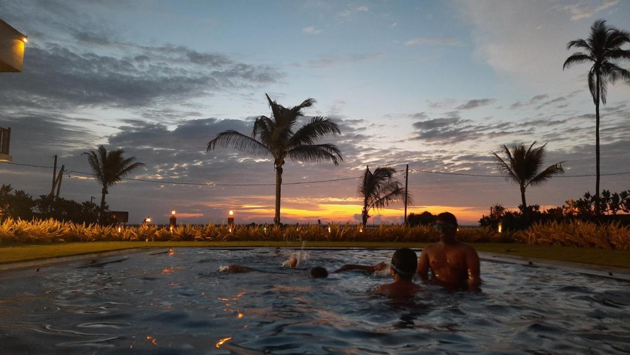 Hotel Calypso Sunset Iranawila Esterno foto